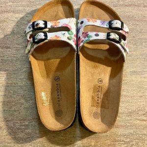 NWOB Eric Michael slip on sandals